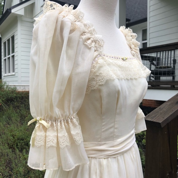 Candi Jones California prairie dress - Picture 16 of 16